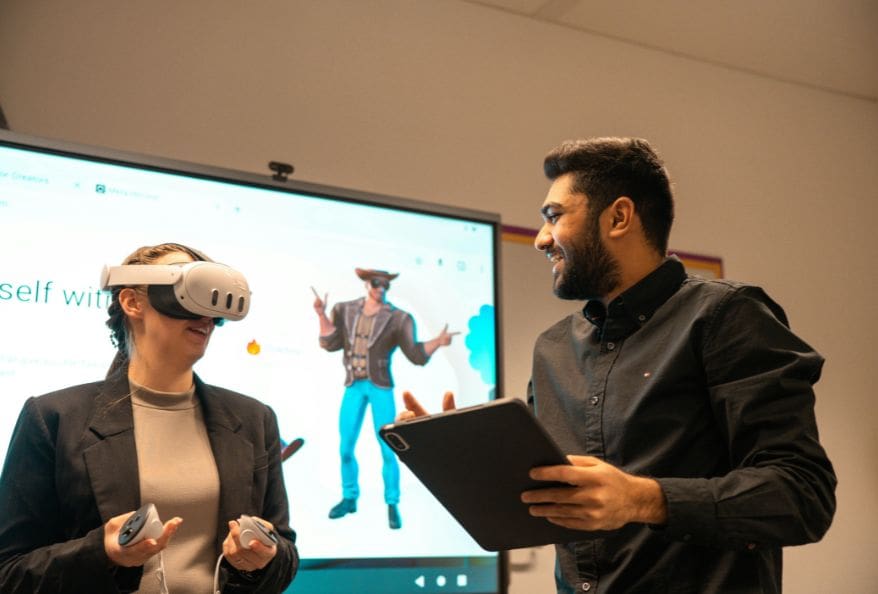 social interaction in augmented reality