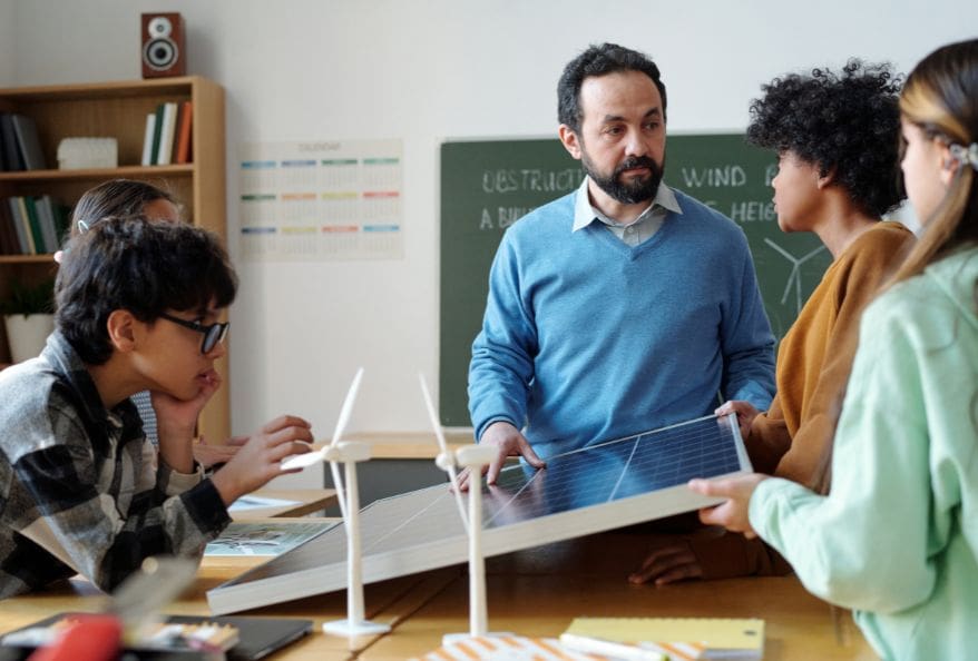 Designing Turbines in Renewable Energy Projects for Students